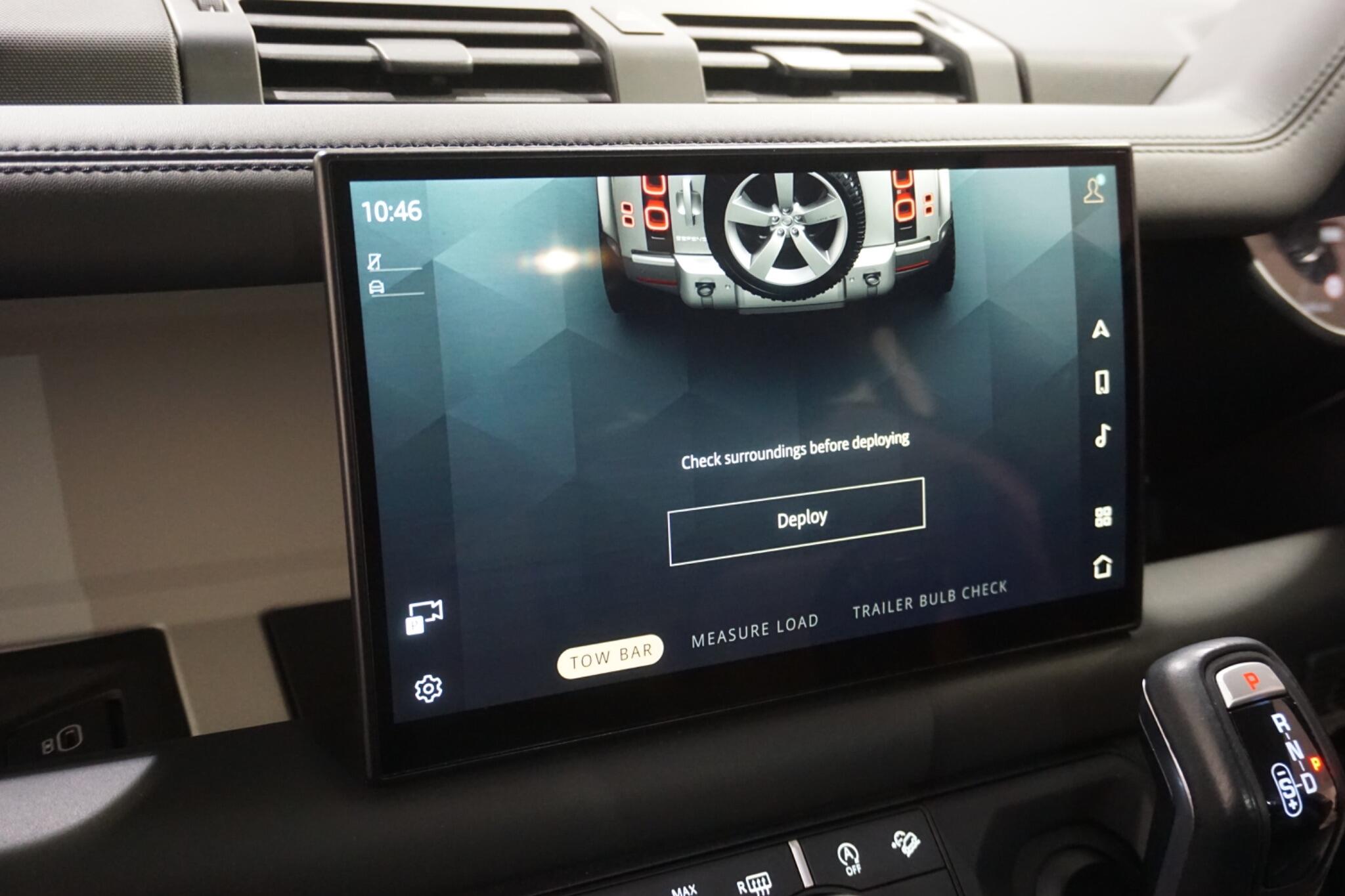 Land Rover Defender 110 3.0 D250 MHEV HSE Hard Top SUV 5dr Diesel Auto 4WD MWB Euro 6 (s/s) (250 ps)